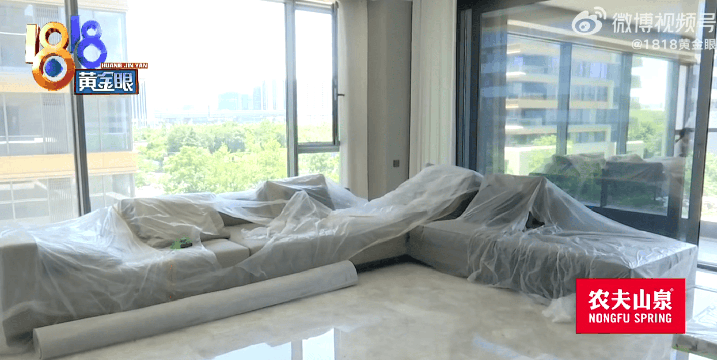 女子花超千万在杭州买公寓，入住前夕楼上漏水，律师：协商不成可起诉