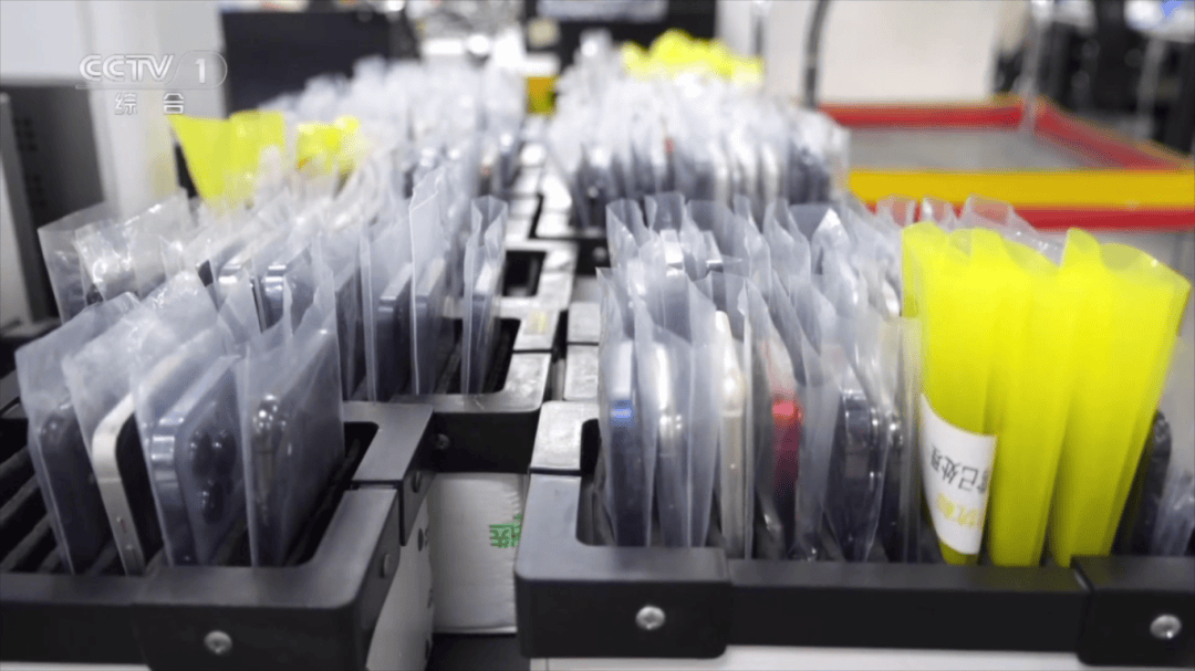 1吨旧手机能提取约200克黄金？你家的闲置手机可以这样处理→