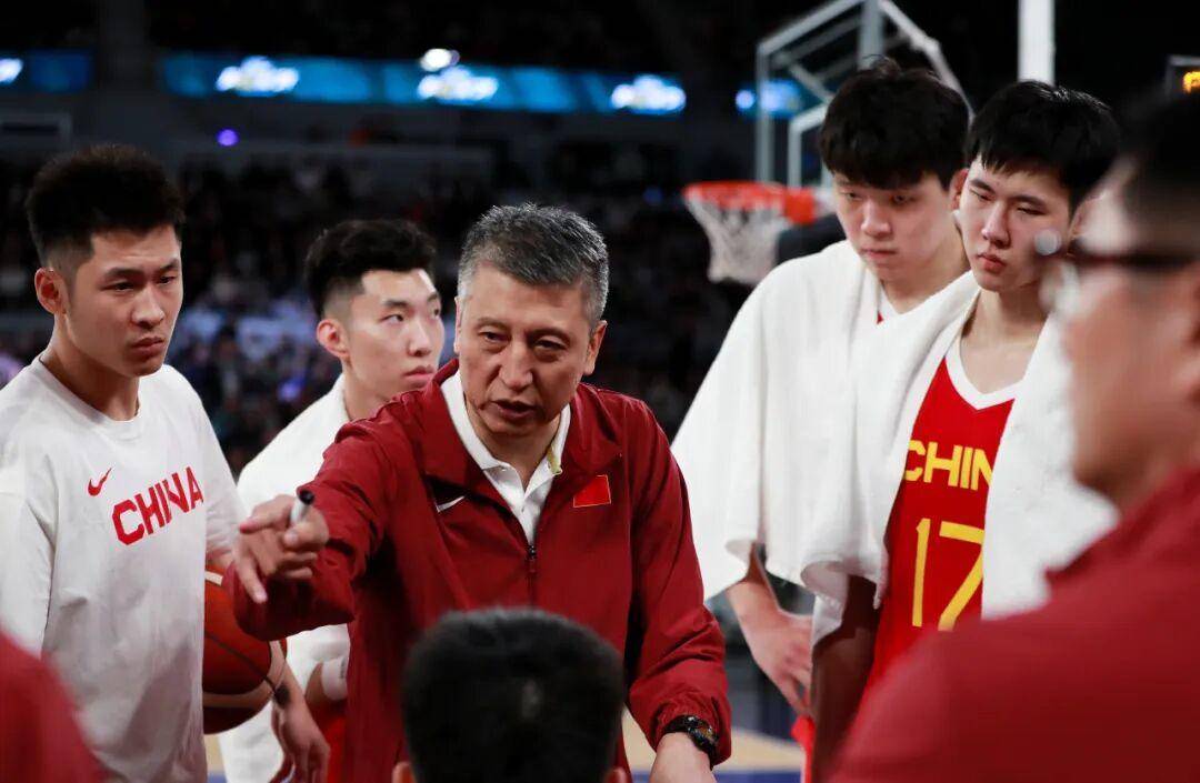 中国男篮主教练郭士强时隔十三年再赴NBA交流