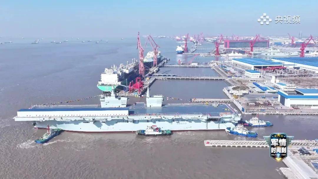 一年服役三艘？076“四川”舰开始试航，是“福建”舰的搭子吗？