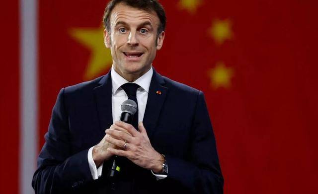 法国官宣马克龙访华，中方态度和两年前不同了