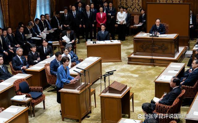 挺了一个多月，高市终于道歉？没来得及松口气，又被中方抓住把柄
