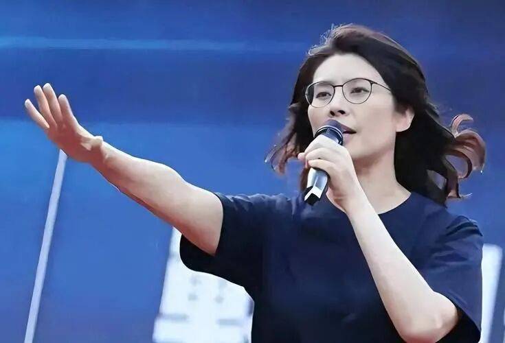与台湾重新“建交”？郑丽文警告，台湾一旦沦为战场，一切是空谈