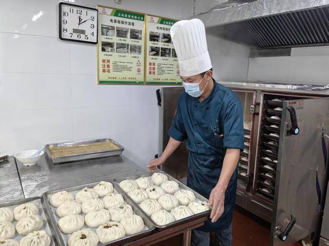 因为包子太好吃，河南这家物流企业出圈了！