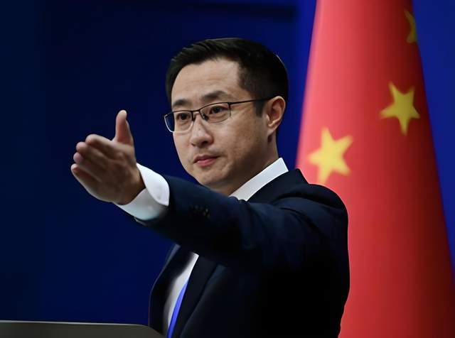 泽连斯基制裁9家中企，中方反制箭在弦上，乌克兰求锤得锤不远了