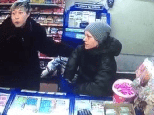 考古|小龙女正式与成龙和解？被曝生活拮据遭父亲经济支援，叛逆多年的她终成熟