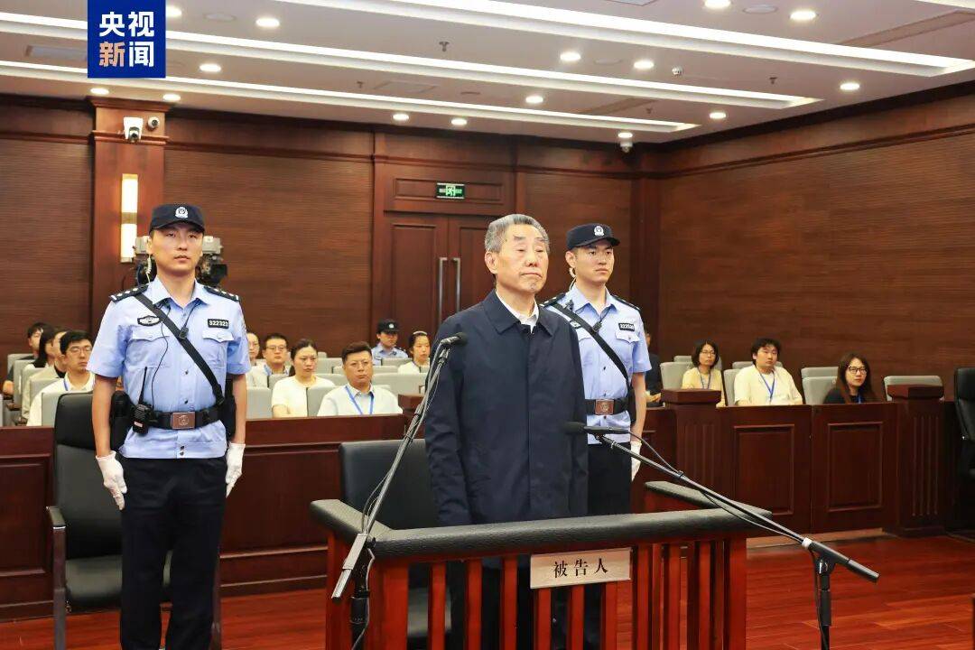 涉案金额超3亿！河南省人大原副主任刘满仓被判无期，曾被批“贪婪腐化，退而不休”